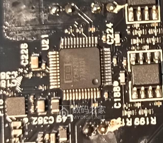 曾经的旗舰，创新SoundBlaster X7外置独立声卡详细微观拆解！