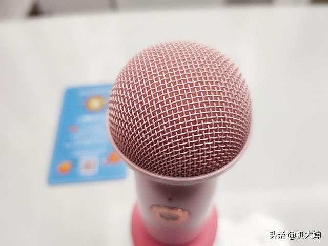 李佳琦推荐100%好评，完全不输KTV的麦克风，网友