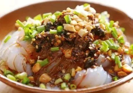 一到夏季就没胃口？那就来一碗凉粉开开胃吧~做