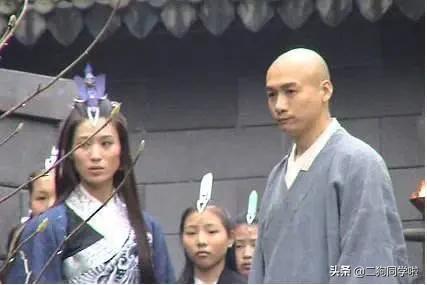 46岁“虚竹”高虎：拍戏撞死灯光师，装修电死工