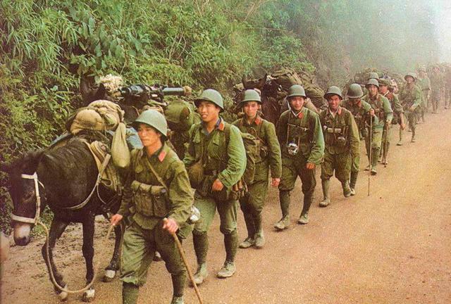 越战解放军一个月就逼近河内，美军为什么打了10年？