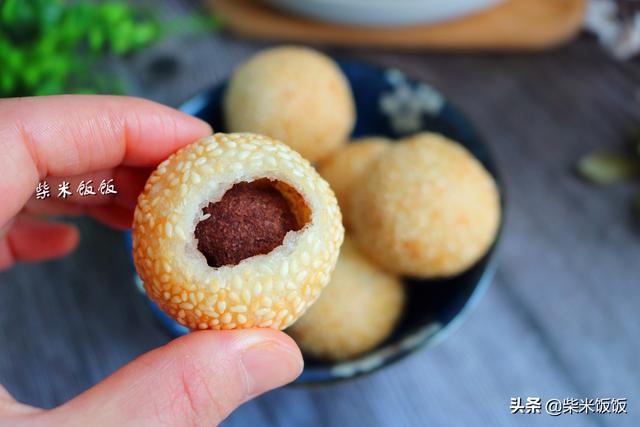 想吃麻团不用买，教你在家做，外酥里软，个个空心，太好吃了