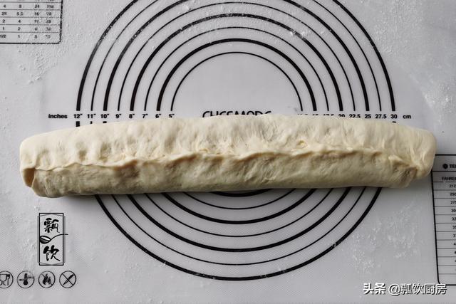 宝宝一只手能抓握的软甜小面包，暄软香甜不浪费，孩子吃着没扔头