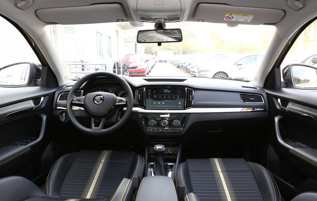 原厂8.99w的正宗德系车，油耗每公里3毛3，可载物1510L，适合家用