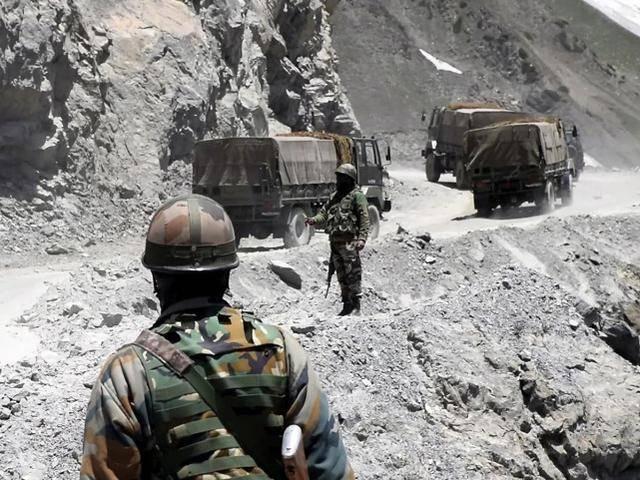 印度新增日破2万例，在边界挑衅引发冲突，印度