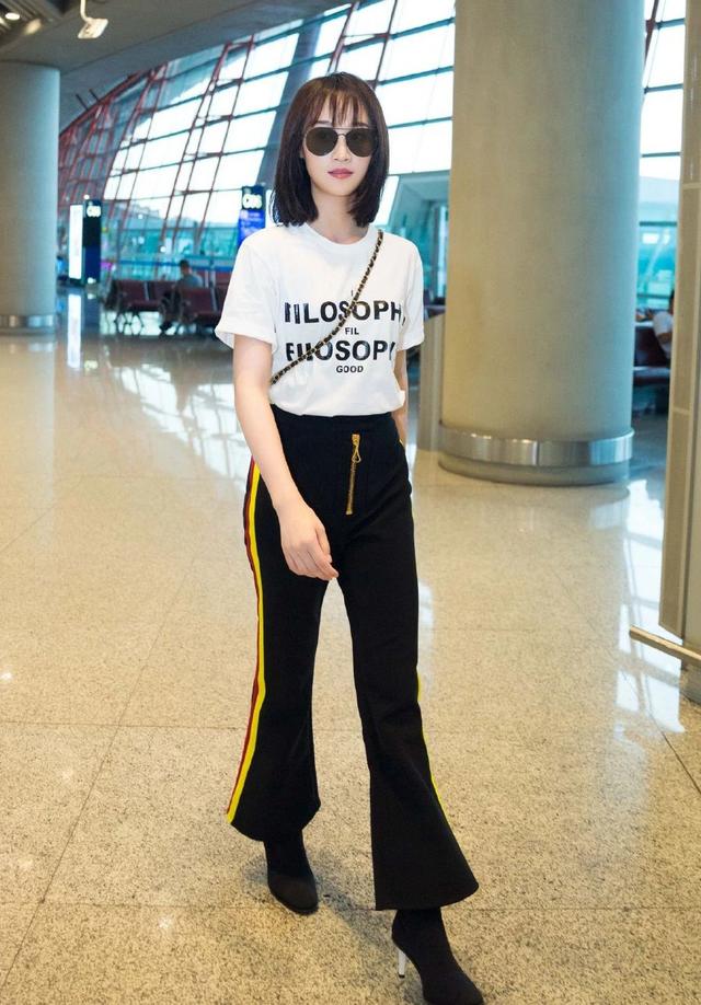 被蓝盈莹美到了，《浪姐》初舞台好惊艳，私服