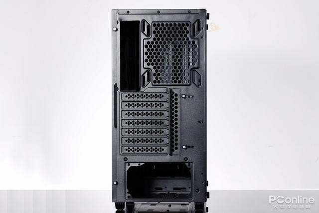 航嘉GX560S机箱评测：全景侧透与精致做工的结合