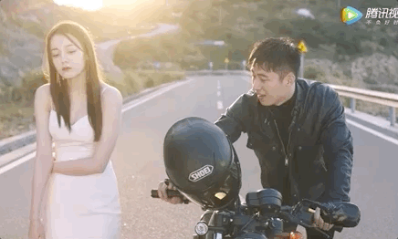 娶不上媳妇的霸总、嫁不出去的白富美，小时代