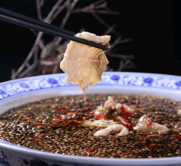 花椒江团 麻辣味道** 麻的嘴唇一直在跳动