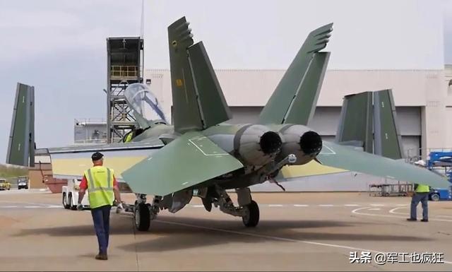 波音公司首架“超级大黄蜂”Block III测试用机出