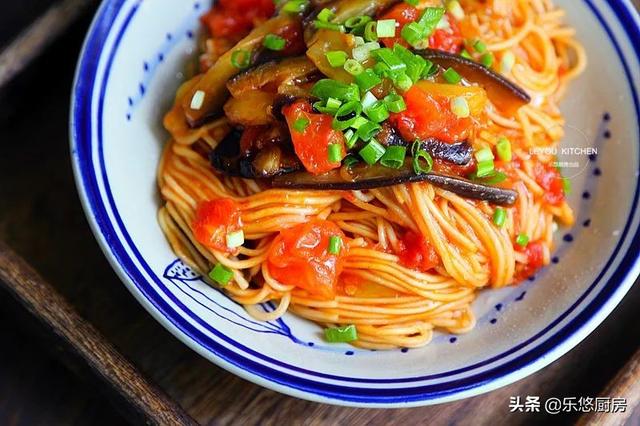 夏天最爱做的焖面，菜、面一锅出，比豆角焖面还入味