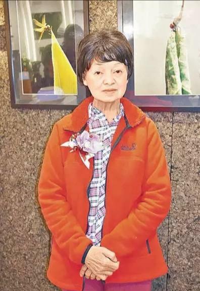 姐姐睡公园，身价几十亿的周润发不闻不问？求港媒别再断章取义