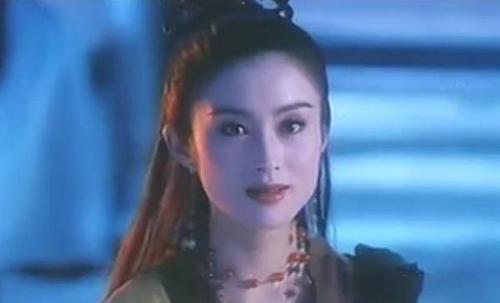 18岁正式出道，31岁创业失败，50岁与佛门结缘，