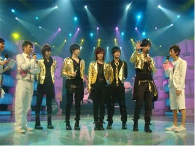 23年前，湖南台的一次内部PK，却催生了一档打破吉尼斯的综艺王牌