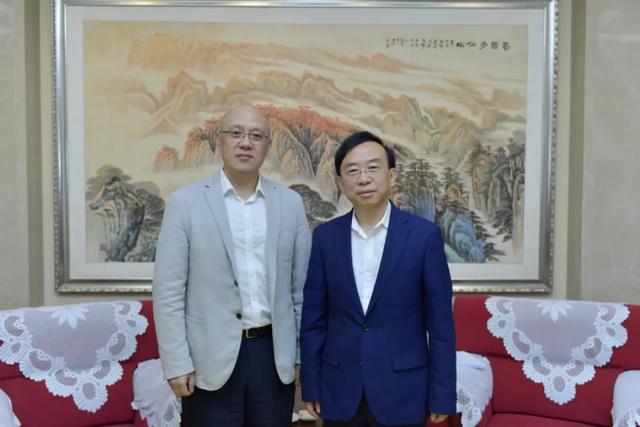 这里要创中国“金融第四极”！证券时报社长对