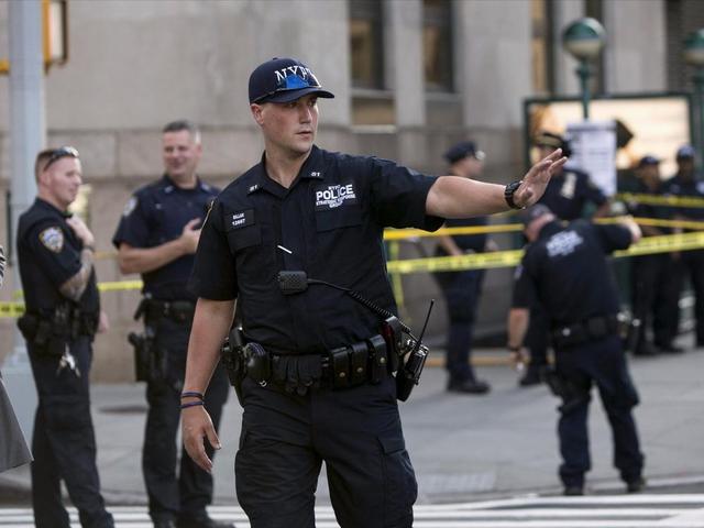 祸不单行！美国疫情还未结束，仅仅2小时内，纽约又传来5起噩耗