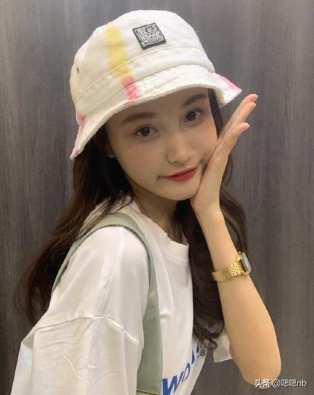 林小宅新恋情迅速分手，前女友暗示男方与林小