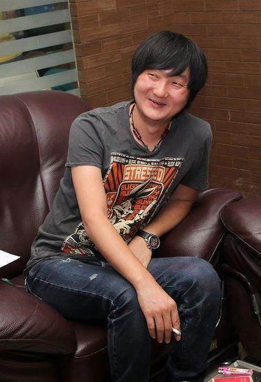 "白莲花"董洁，清纯背后婚内出轨，反咬潘粤明一口