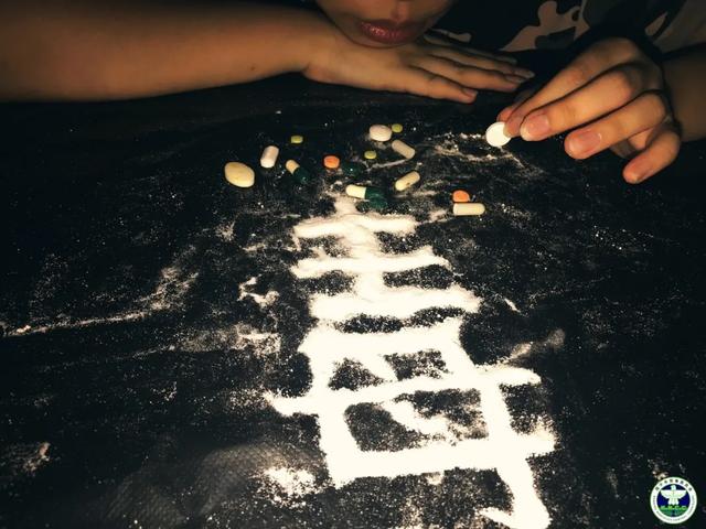 ������Ʒչح�����ģ��þ�ͷ���ݽ���������