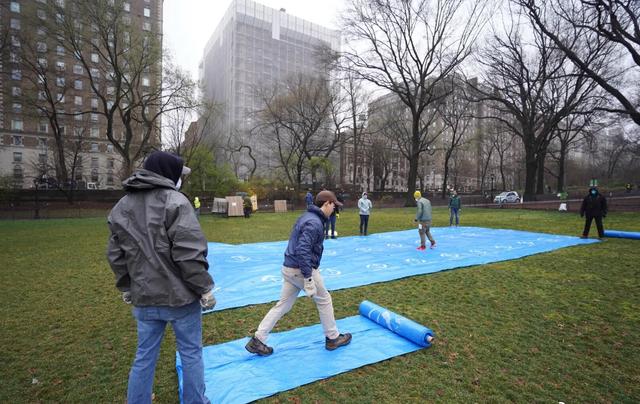 纽约中央公园内开建野战医院