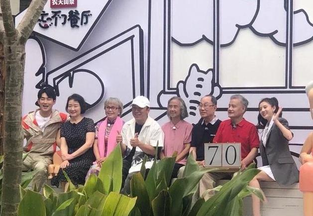 最温馨的综艺“忘不了餐厅”回归，黄渤是店长，还有神秘嘉宾入驻