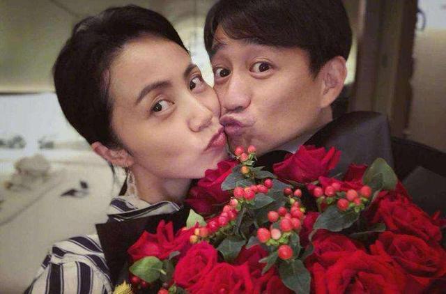 49岁袁咏仪自曝结婚19年才第一次下厨，最美港姐被张智霖宠上天