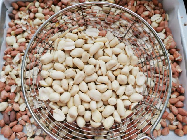 不用一滴水和油，5块钱做一碗花生酱，真材实料，味道香浓零添加