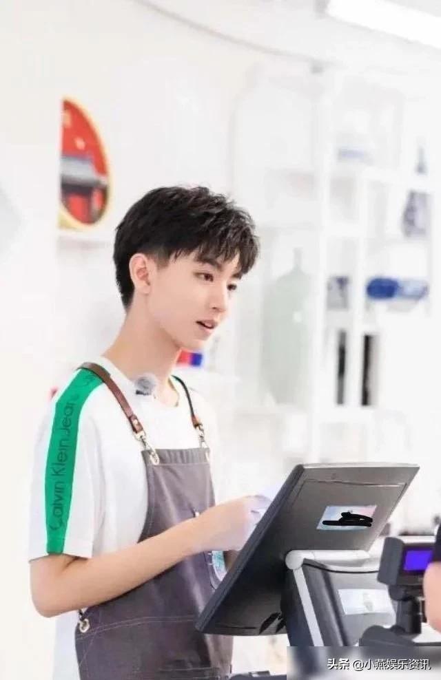 《中餐厅》第四季嘉宾名单：杨紫不存在，王俊