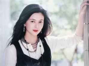 58岁关之琳有新恋情？与小鲜肉男模在豪宅合照，