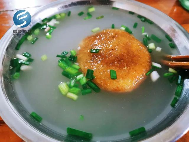 富顺这道非遗美食，已有近200年历史！鲜黄酥脆，超好吃