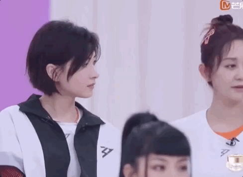 万茜火的也太莫名其妙了？