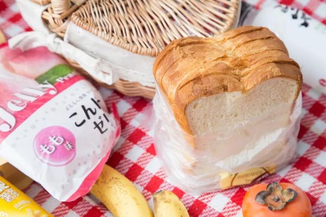 这几套搭配！带你搭出秋季N种风格