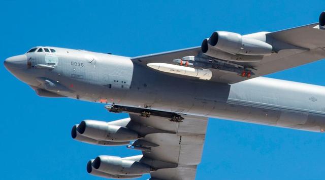 三款轰炸机倾巢出动！真正目标并非西太，美：欧洲才是主战场