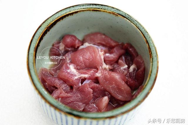 入秋后多喝这道汤，颜色丰富，清润补水，还不会长胖