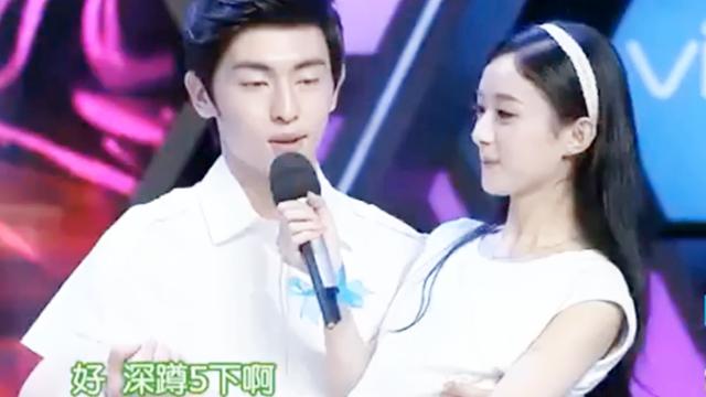 鄧倫在愛情上上簽紋身