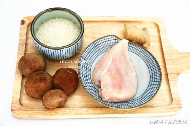 降温了，煮粥时加点它，好喝又暖胃，一碗下肚，全身暖和
