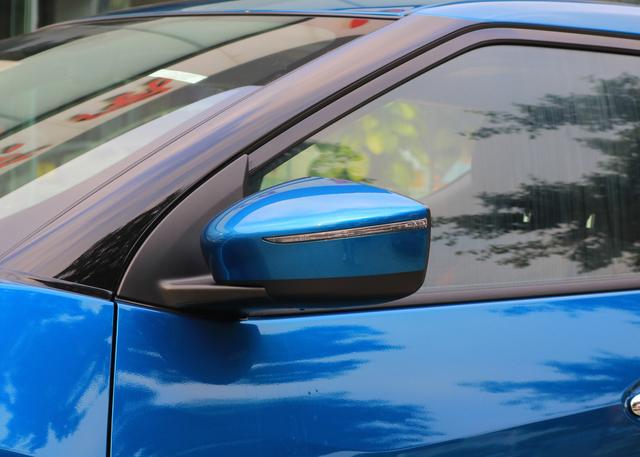 日产蓝鸟终究还是败了！比本田思域帅气，每公里4毛+国六，9.59W