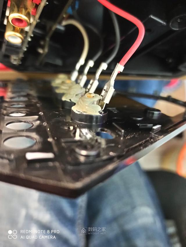 曾经的旗舰，创新SoundBlaster X7外置独立声卡详细微观拆解！