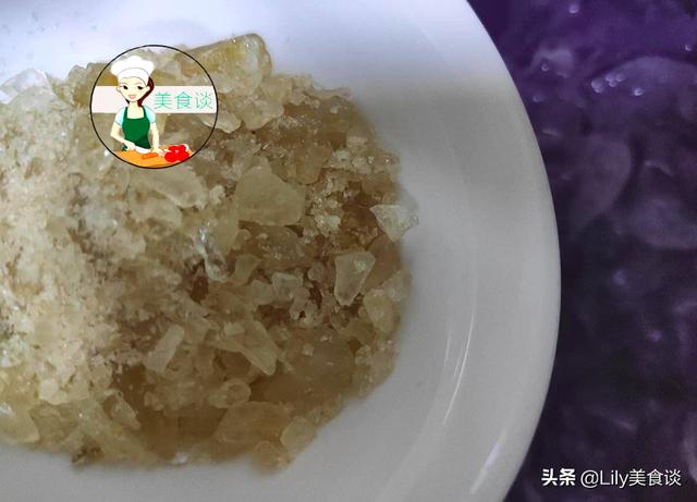 8月，这碗糖水女人多喝，清热消暑，还养颜嫩肤，再热也精神饱满