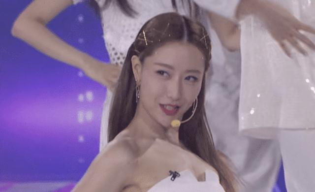 都说乘风破浪的姐姐是\"神仙打光\"，镜头