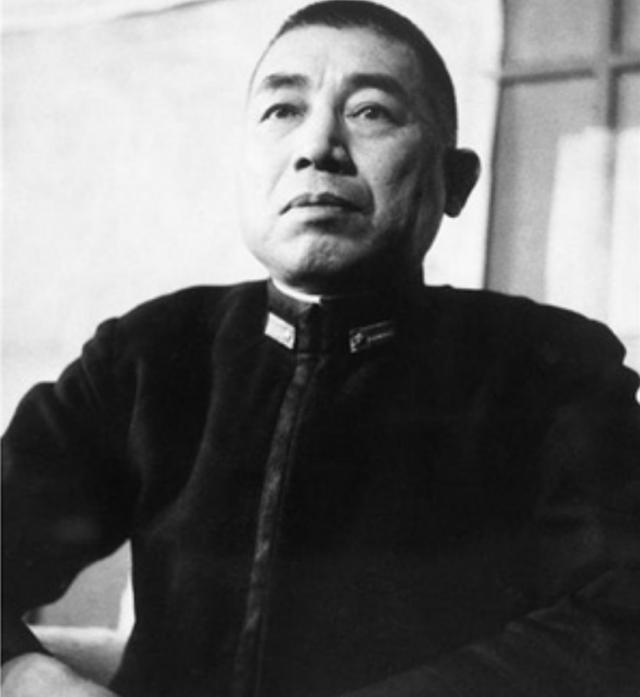 神风特攻队的飞行员是自愿的？关行男：我不去