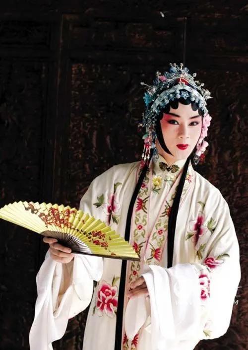 如果翻拍《霸王别姬》，谁能演好程蝶衣？尹正只是四位人选之一