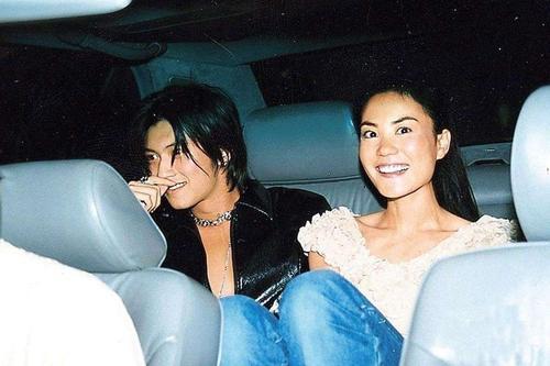 14年兜兜转转锋菲恋再续篇章，张柏芝深夜点赞，不知手滑还是真心