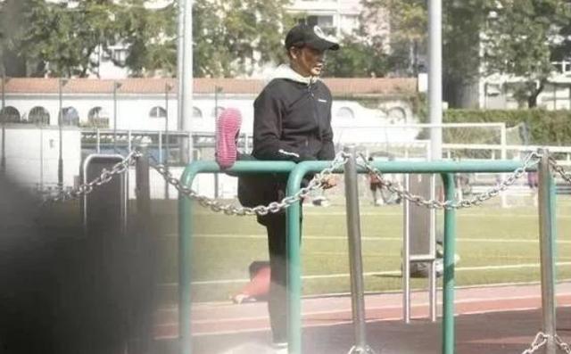 任达华能帮助刘德华解围“东北事件”，到底靠什么关系？