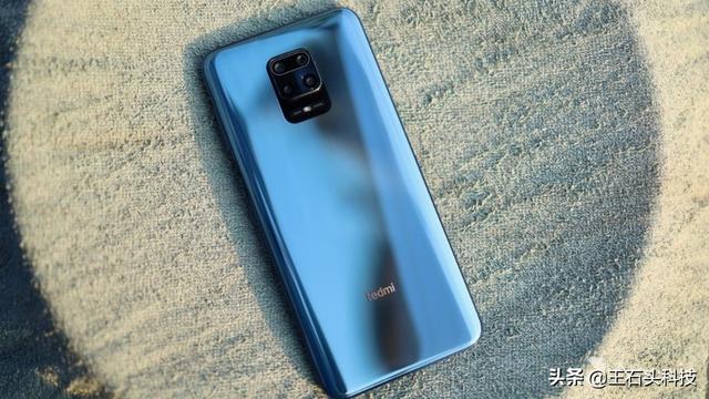 Redmi新品稳了，卢伟冰：性能超强出乎意料！只为影射荣耀？