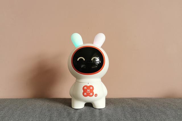 火火兔智能早教故事机：是老师是玩伴，更是哄娃利器