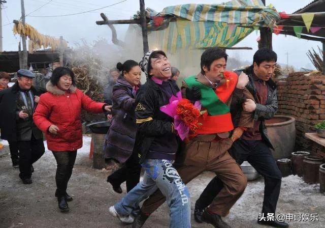 王宝强《hello！树先生》是一部有灵魂反映农村青