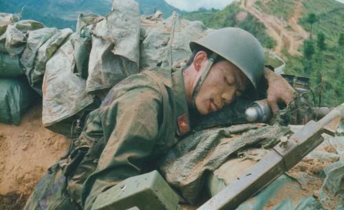 越战解放军一个月就逼近河内，美军为什么打了