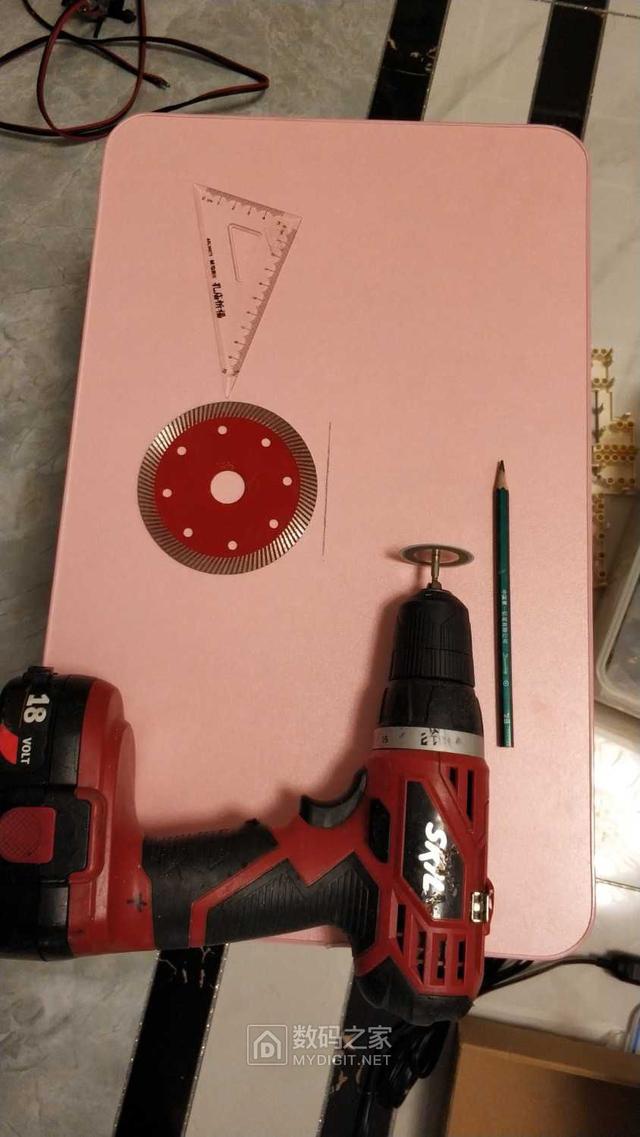 工仪达人：旧物利用40元DIY打造一台简易PCB台锯切割机