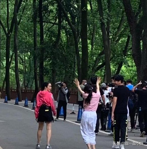 伊能静为重新出道，参加女团选秀综艺，却高呼没隐私